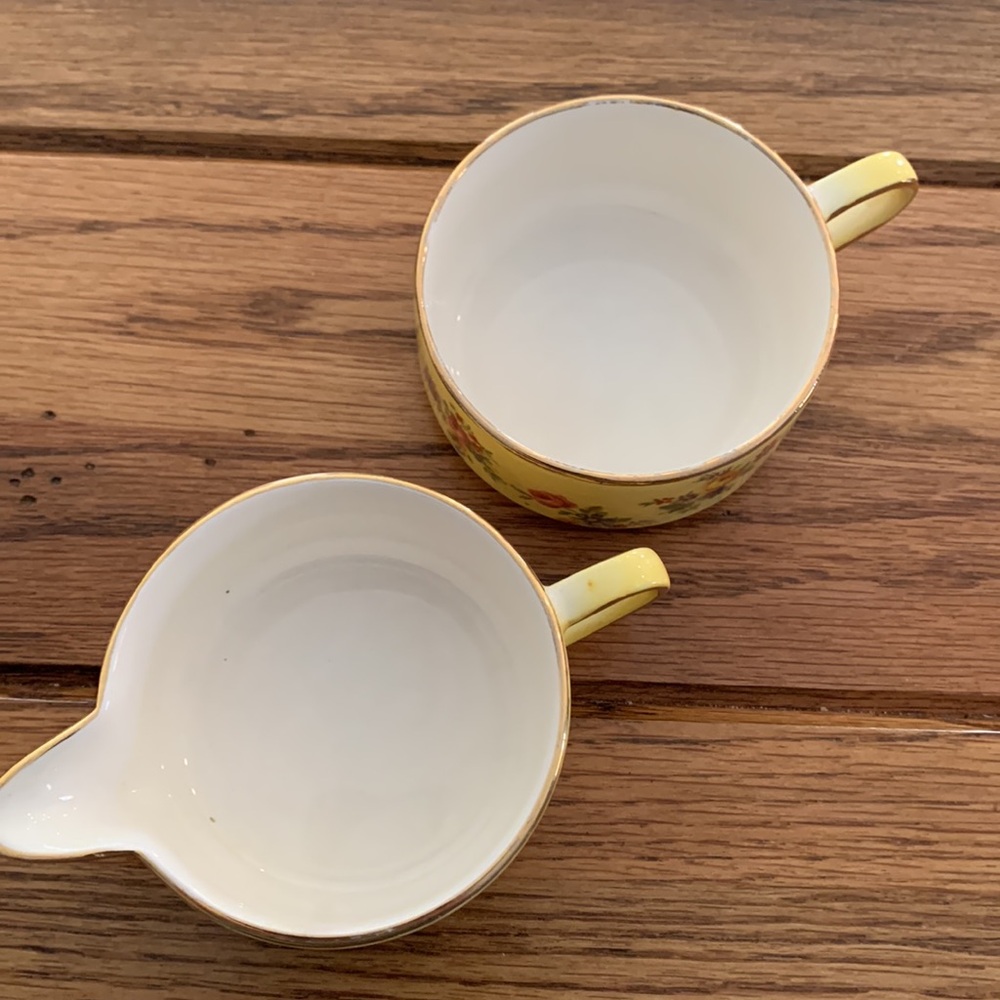 Royal Wilton china stackable sugar and creamer cups - Picture 3 of 9